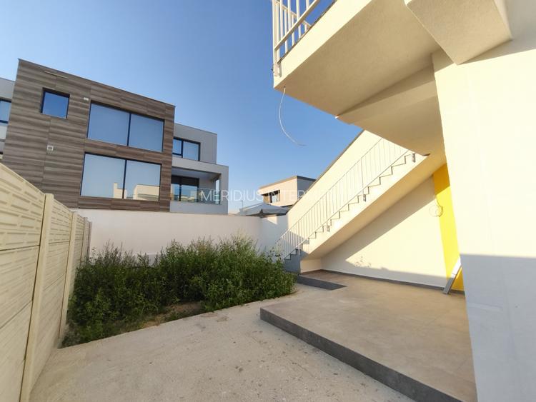 Vila modernă de inchiriat Mamaia Sat pretabil grădinița - 22