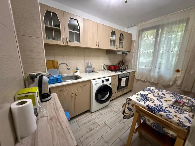 Vanzare apartament 2 camere Drumul Taberei METROU