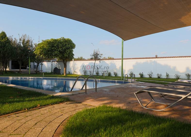 Private Estate lângă București | Vilă, Piscină & Sport Court