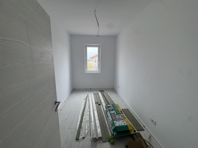 Apartament 3 camere | Giroc | Decomandat | Parcare inclusa