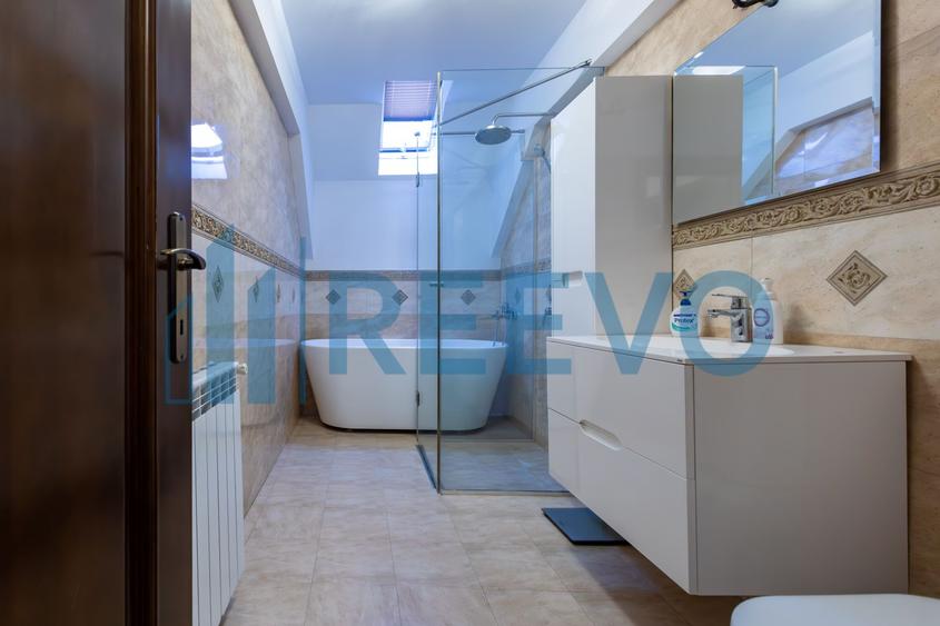 PENTHOUSE de vânzare, Grădina cu Magnolii + 3 locuri de parcare