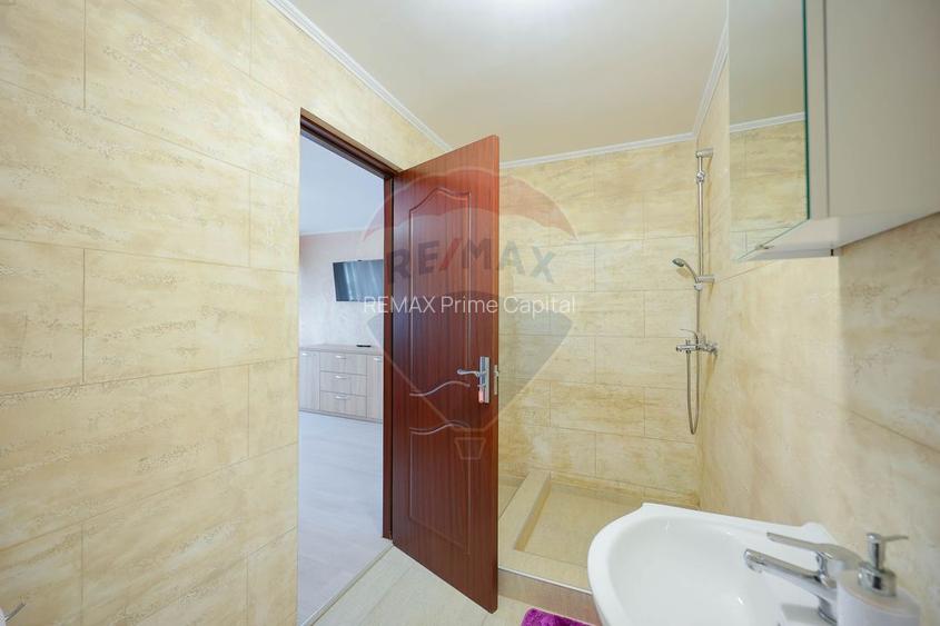 Casă / Vilă de vânzare cu 7 camere, în Haieu - 35