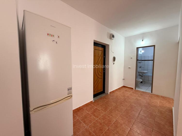 Apartament cu 1 cameră decomandat 40MP - etaj 2/8 cu lift - bloc 1986 - 9