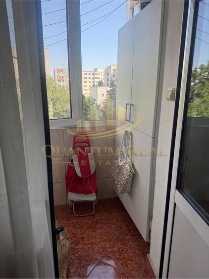 Apartament 3 camere-Obregia,Piata Straduintei,Bloc 1980