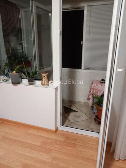 2 camere decomandate, conf 1 , supr. 45 m patrati, etaj 3,, zona bulevard - 12