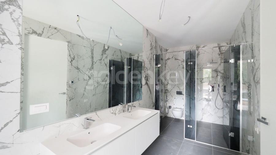 Apartament premium 3 camere, 3 bai | gradina exclusiva 246mp