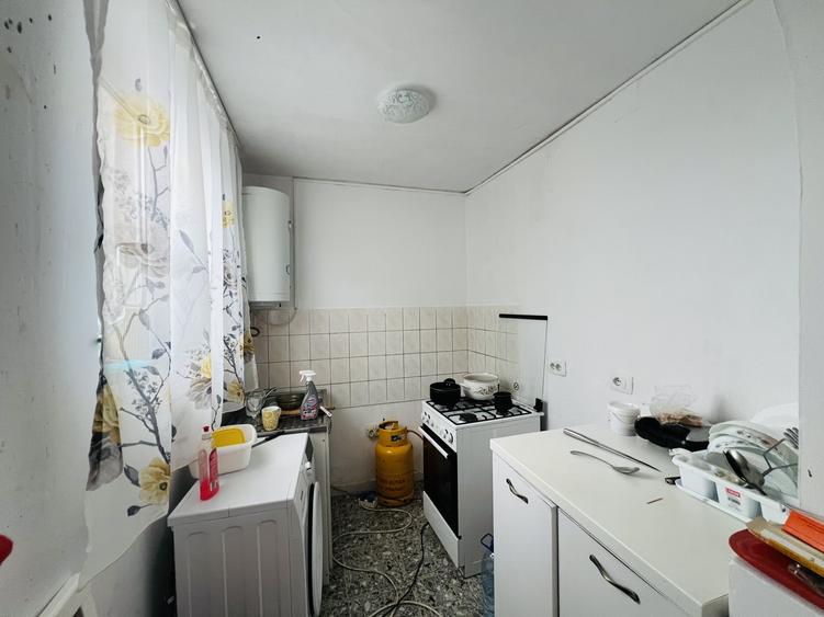 Apartament 3 camere, 58mp - Giarmata