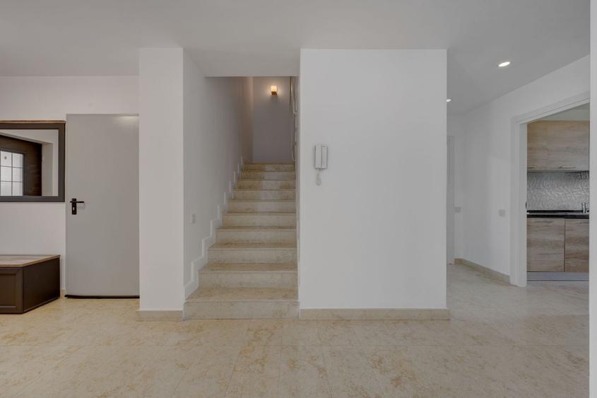 INDIVIDUAL Villa, 4 rooms, 255sqm, Oxford Gardens Pipera!