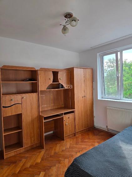 Apartament cu 3 camere de vânzare – Zona Centrală - 12