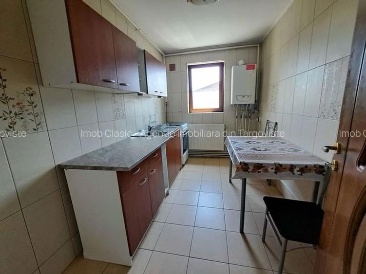 Zona Balaban, micro  5 Targoviste, vanzare apartament 3 camere - 12