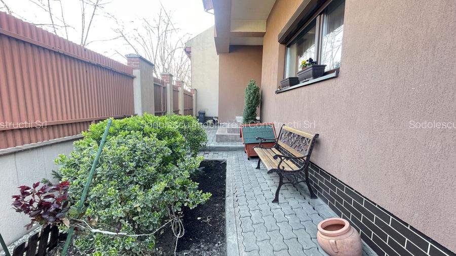 Casa eleganta si luminoasa, situata in zona de case - Mehala - 40