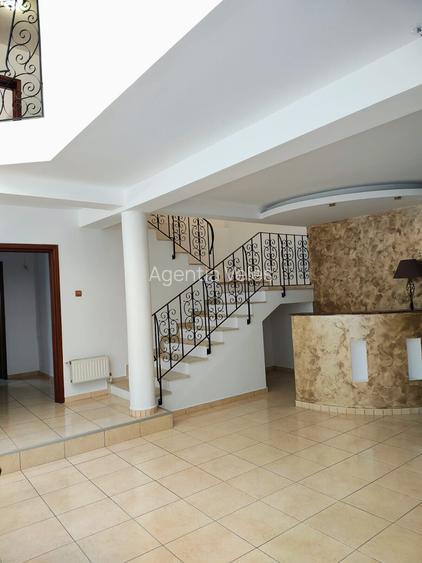 Vila duplex, garaj, zona Scoala Britanica - 9