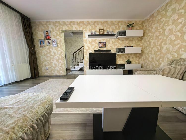 Duplex P+M cu 3 camere și curte, renovata complet - 5
