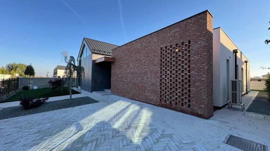 Vila de Lux Parter | Piscina | Arhitectura Deosebita | Finalizat