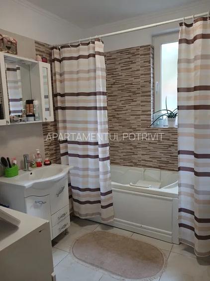 Apartament 2 camere , GARAJ , Zona Terra !!! - 6