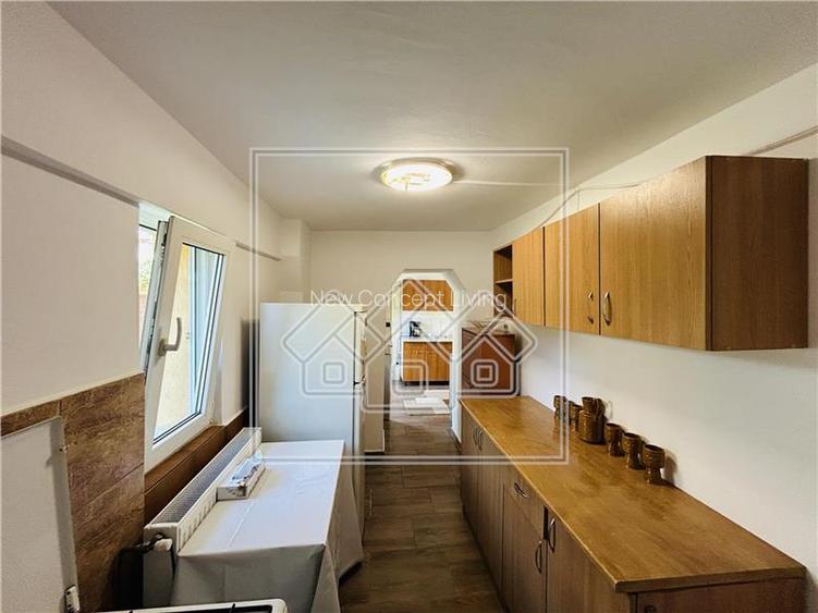 Casa la tara, teren mare, mobilata si utilata, zona foarte linistita - 25