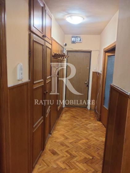 Apartament cu 3 camere de închiriat | Centrul Civic | Oradea
