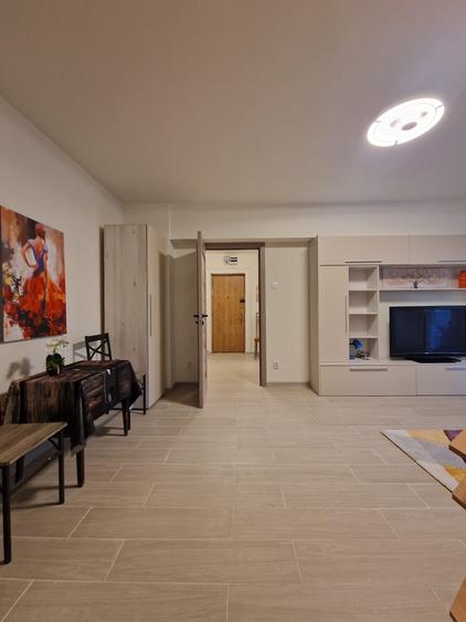 Basarabia - Parc IOR - Apartament 2 camere - Finisaje moderne -totul nou -metrou