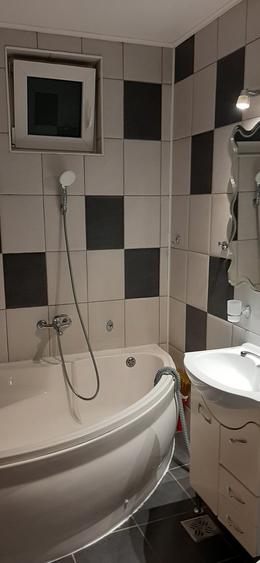 Ofer de inchiriat 2 camere