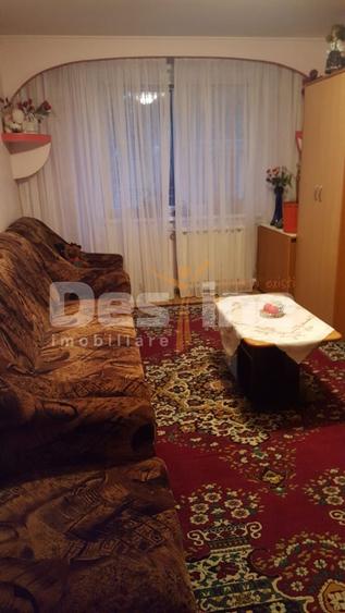 APARTAMENT 3 CAMERE DECOMANDAT