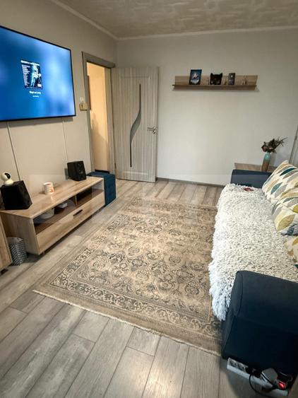 Apartament 3 camere decomandat - zona Noua, mobilat, utilat
