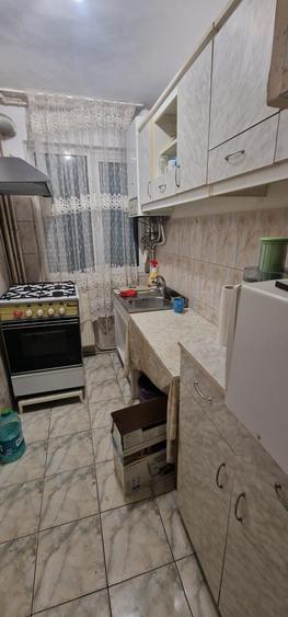 Cornisa 3 camere decomandat