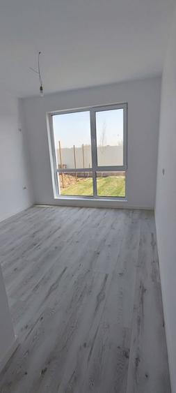 Vila 4  camere Parter