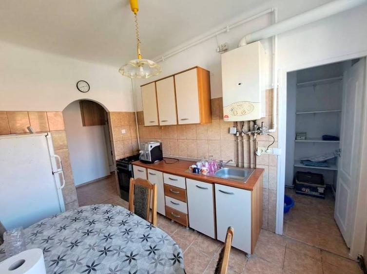 Apartament 2 camere, mobilat complet, in zona centrala pe strada Horea