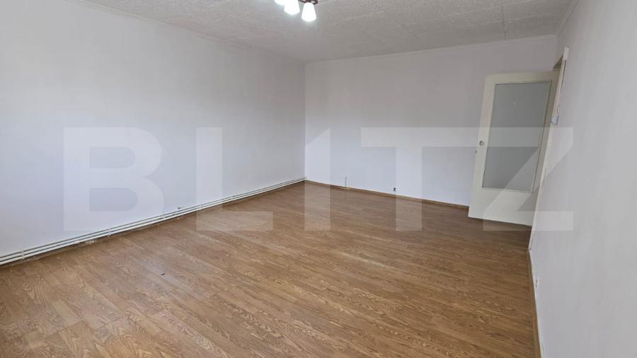 Apartament de vanzare, cu 3 camere, 76 mp, zona Micro 17