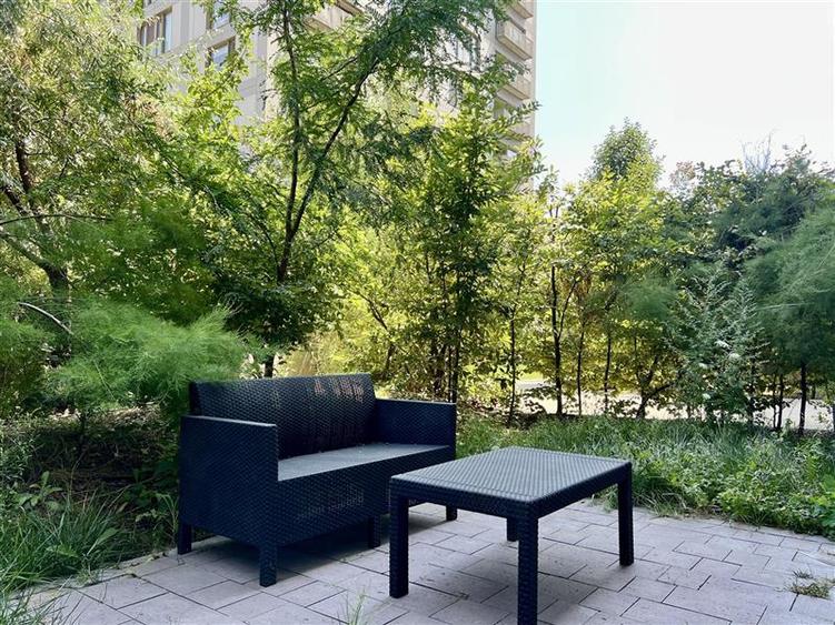 Apartament modern 2 camere II Curte proprie II Loc parcare suberan