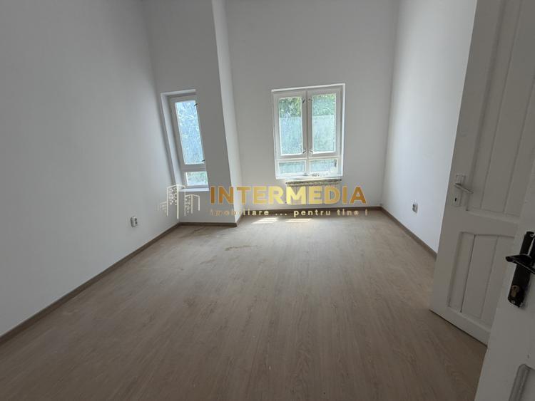 Camera Birou de Inchiriat cu acces si Parcari CENTRU UltraCentral Alba Iulia