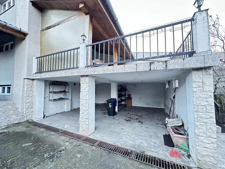 Vanzare Casa 7 Camere Renovata P+M cu 750 mp Teren acces 2 strazi topAlba CENTRU