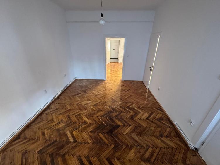 Birou Ultracentral, 144 mp, in vila interbelica!