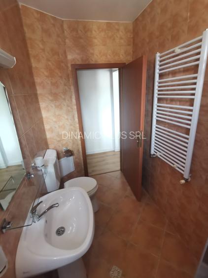 Afacere la cheie! Pensiune complet echipată, 14 camere, în centrul Băilor Olăneș - 18