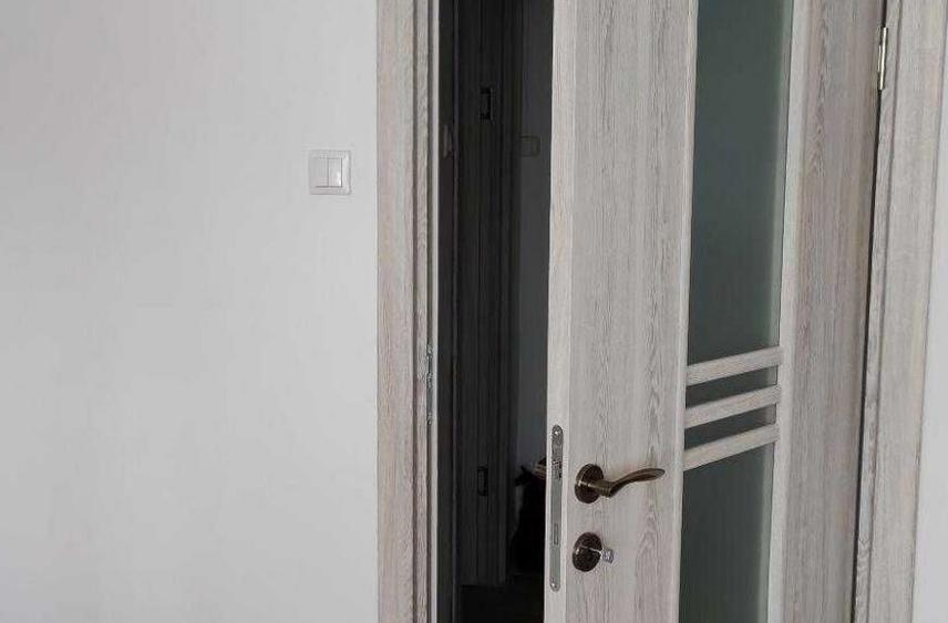 Garsoniera,Titan,Auchan,bl.reabilitat,MIXT,parter inalt/10,Amenajata,Libera