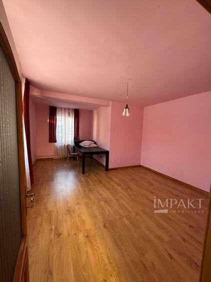 Casă tip duplex, 200 mp, 3 niveluri, 2 locuri de parcare