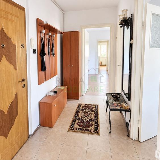 Apartament 3 camere, 67 mp, etaj 3/4 – Astra, zona Planete