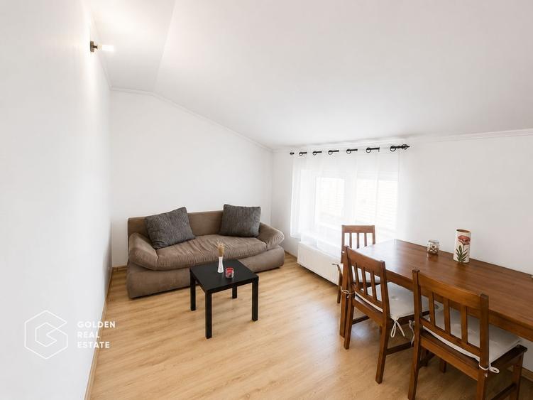Apartament 2 camere, zona Parneava, etaj 3, centrala proprie, loc parcare