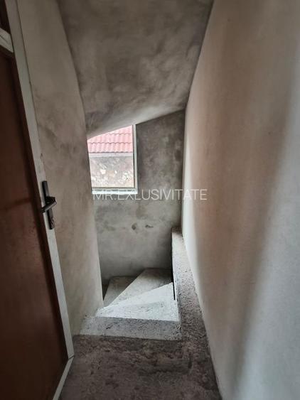 Pensiune de vânzare în Rânca – oportunitate rară lângă pârtia M1 - 21