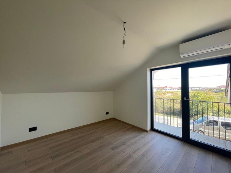 Duplex 6 camere, 400mp teren - Mosnita Noua