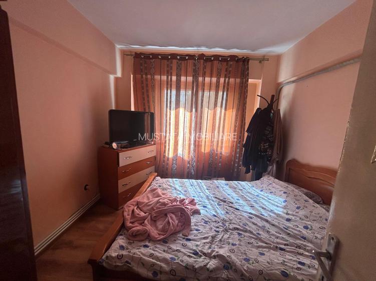 - Etaj 1- Apartament 3 camere 71mp, confort 1 decomandat, Obor. - 2