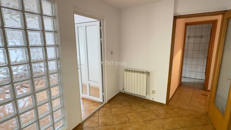 Vila cu 4 camere D+P+1 | Piata Unirii | Bd. Marasesti | 2 locuri parcare - 23