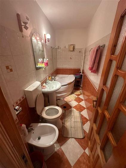 Ap 3 cam, Sud P-uri, 76 mp utili, et4/4 cu acoperis,CT,imbunatatit