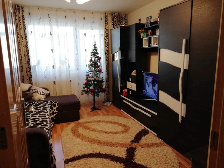 Vând apartament 2 camere