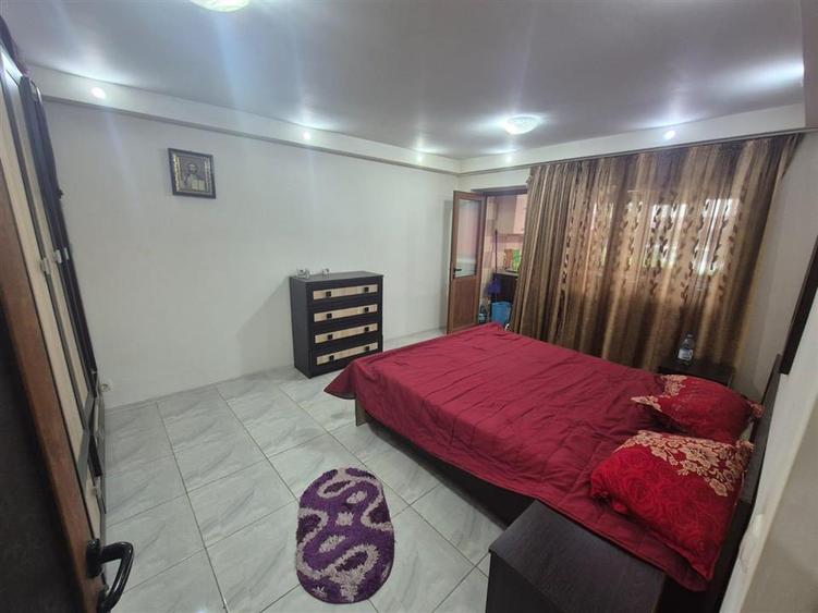 3 camere parter, balcon 27 mp, confort 1 decomandat, Obor