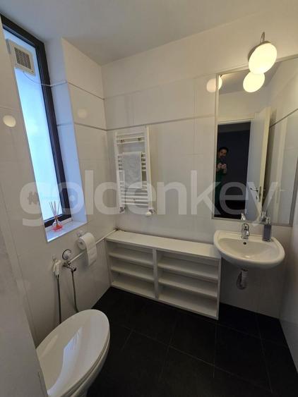 Apartament cu 4 camere | 4 bai | 2 terase si garaj