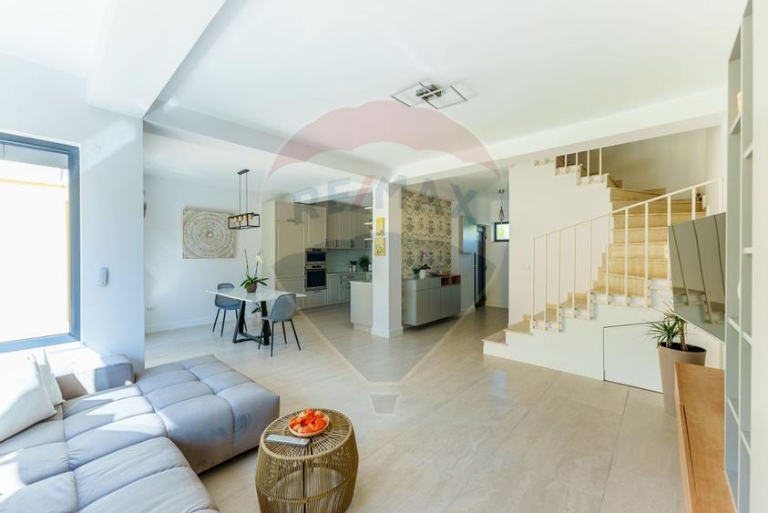 Casă modernă premium 5 camere de închiriat cartier Subcetate