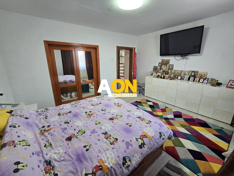 Casa 5 Camere, 2 Bai, 600mp Teren, Zona Oarda