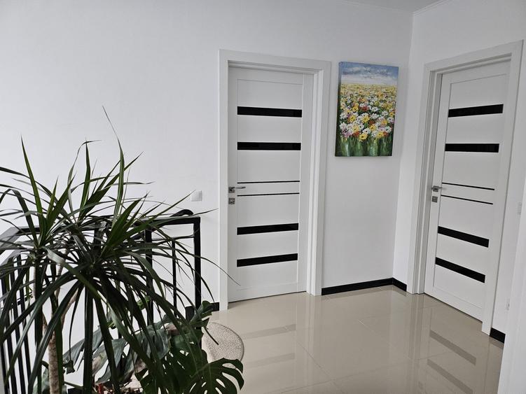VAND CASA DEOSEBITA IN SELIMBAR