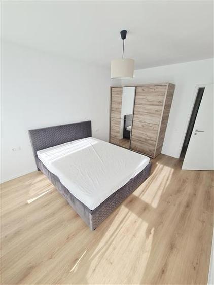Apartament 2 camere, zona Tractorul-Qualis